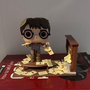 Funko Pop - Harry Potter with Hogwarts Letters (136)